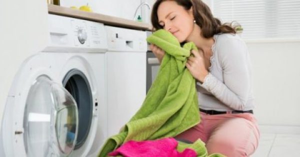 Featured Image for Μαλακτικό Ρούχων: Φτιάξτε το Μόνοι σας Χωρίς να Ξοδέψετε Ούτε Ευρώ