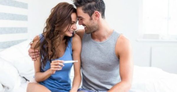 Featured Image for Κι Όμως, Μπορείτε να Φτιάξετε Σπιτικό Τεστ Εγκυμοσύνης Μόνες σας!