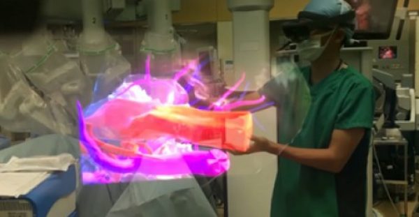 Βίντεο από το μέλλον: Τεχνολογία επαυξημένης πραγματικότητας στις χειρουργικές επεμβάσεις!