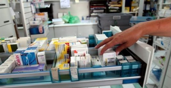 “Φουσκώνουν” οι τιμές των μη συνταγογραφούμενων φαρμάκων