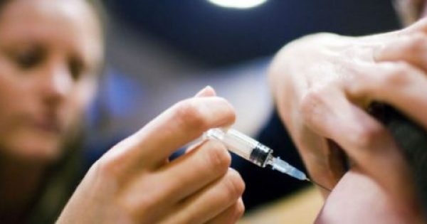 Τι συμβαίνει με τους εμβολιασμούς; Γιατί επέστρεψαν ξεχασμένα νοσήματα;