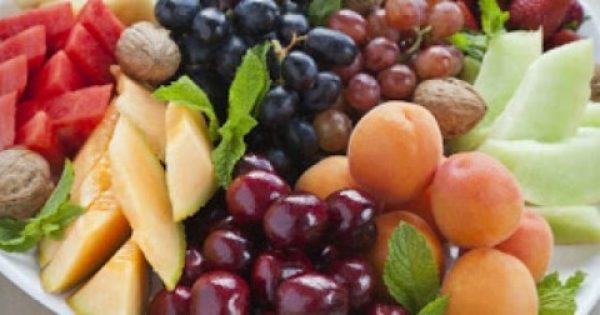 Τί μας προσφέρουν τα πιο συνηθισμένα καλοκαιρινά φρούτα