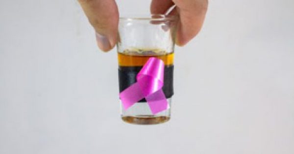 Ποιος καρκίνος γίνεται πιο πιθανός ακόμα και με ένα ποτήρι αλκοόλ την ημέρα (video)