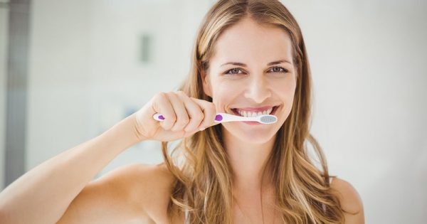 Πώς μπορούμε να προλάβουμε την τερηδόνα στα δόντια;