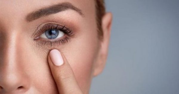 Τι δείχνουν οι φακίδες στα μάτια για πιθανές σοβαρές παθήσεις των οφθαλμών