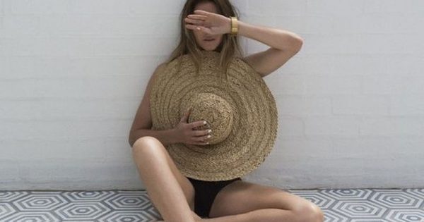 Featured Image for Sunny days: 6 + 2 τρόποι για να «νικήσεις» τις ζεστές ημέρες του καλοκαιριού