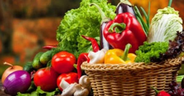 Ποια φρούτα και λαχανικά έχουν υψηλότερο επίπεδο φυτοφαρμάκων