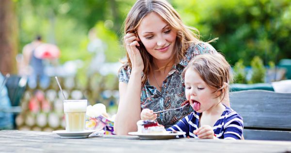 Πέντε συχνά λάθη που κάνουν οι γονείς στη διατροφή των παιδιών τους