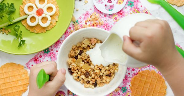Απαραίτητο το πρωινό για τη σωστή θρέψη των παιδιών, σύμφωνα με νέα έρευνα