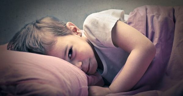 Featured Image for Ύπνος παιδιών: Πώς επηρεάζεται από τα προβλήματα ύπνου των γονιών
