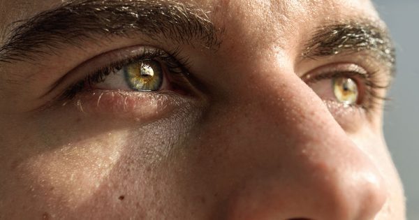 Featured Image for Νέα επαναστατική θεραπεία για την πρεσβυωπία σε 8 μόλις ημέρες