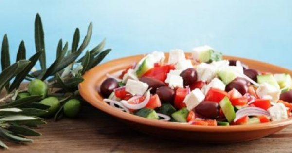 Η μεσογειακή διατροφή έχει εξίσου θετικά αποτελέσματα με τα φάρμακα για την παλινδρόμηση
