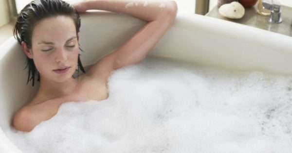 Πόσο Συχνά Πρέπει να Κάνετε Μπάνιο; Νέα Έρευνα Αλλάζει όσα Ξέραμε…