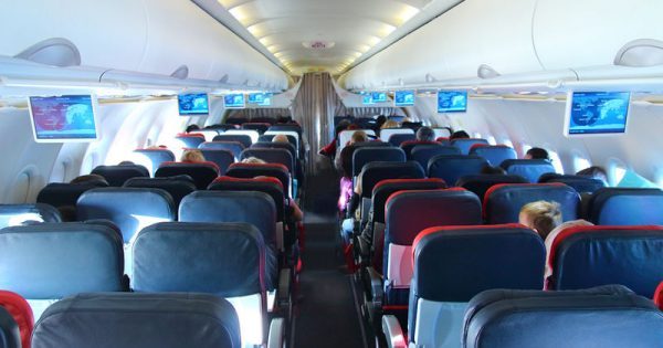 Αεροτοξικό σύνδρομο: Ποιον κίνδυνο κρύβει ο αέρας των αεροπλάνων