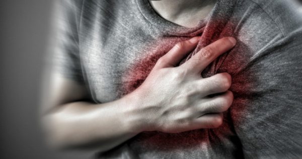 Πόνος στο στήθος από αυξημένο άγχος: Τι πρέπει να ξέρετε – Πότε οφείλεται στην καρδιά!