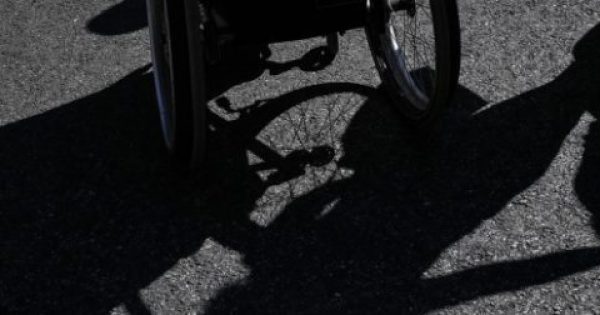 Featured Image for Μία στις πέντε γυναίκες κι ένας στους έξι άνδρες άνω των 65 έχουν κάποια αναπηρία και σοβαρή κινητική δυσκολία