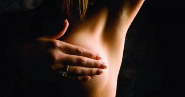 ΒΙΝΤΕΟ – Καρκίνος μαστού: Τα 7 σημάδια εκτός από τον όγκο στο στήθος
