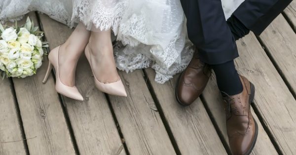Featured Image for Αυτή Είναι η Καλύτερη Ηλικία για να Παντρευτείτε και να Κάνετε Οικογένεια