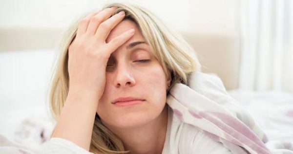 Featured Image for Μόνιμη κούραση: 5 σημάδια ότι είναι πιο σοβαρή απ’ όσο νομίζετε!!!