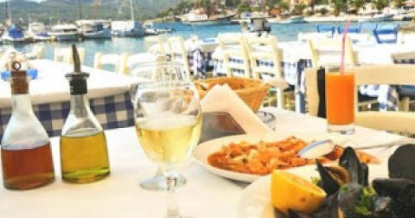 Featured Image for Σας αφορά: Πρώην σερβιτόροι συμβουλεύουν τι να μην τρώτε στα εστιατόρια!