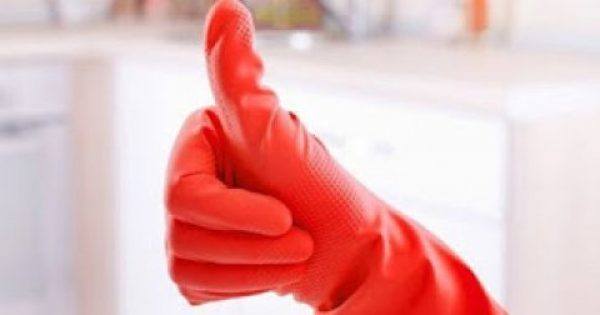 Featured Image for Επτά πράγματα που πρέπει να καθαρίζετε μόνο μια φορά τον χρόνο