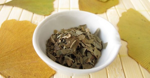 Featured Image for Φυτικά σκευάσματα: Πώς αλληλοεπιδρούν με τα φάρμακα, τι πρέπει να προσέχετε