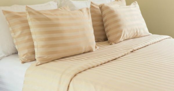 Featured Image for Δείτε πως θα Κάνετε τα Σεντόνια σας να Μυρίζουν Περισσότερο Μαλακτικό