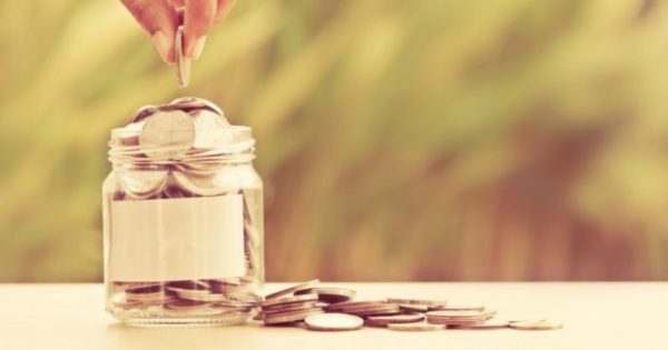 Featured Image for Το Απίστευτο Κόλπο που θα σας Επιτρέψει να Βάλετε 700 Ευρώ στην Άκρη Μέσα σε Έναν Χρόνο!