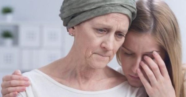 Featured Image for ΔΙΑΒΑΣΤΕ ΤΟ ΌΛΟΙ! Τι να πείτε σε έναν άνθρωπο που πάσχει από καρκίνο