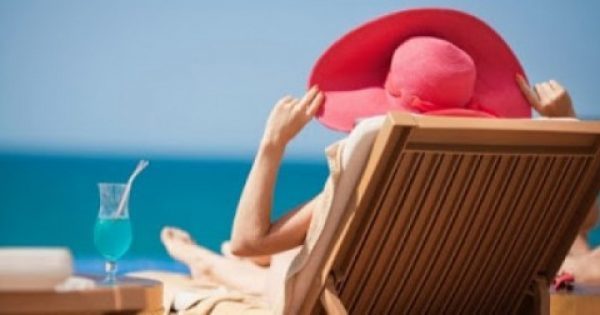 Featured Image for Πώς θα μαυρίσετε χωρίς να πάθετε εγκαύματα