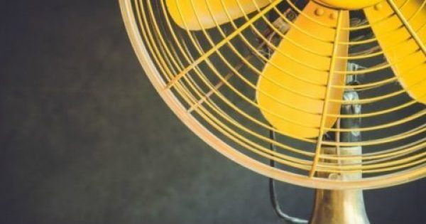 Featured Image for Με ΑΥΤΟ το Πανέξυπνο Τρικ ο Ανεμιστήρας θα Λειτουργήσει σαν Κλιματιστικό