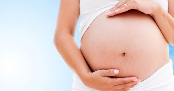 Featured Image for Κάπνισμα, παχυσαρκία και αλκοόλ επιβαρύνουν τις έγκυες
