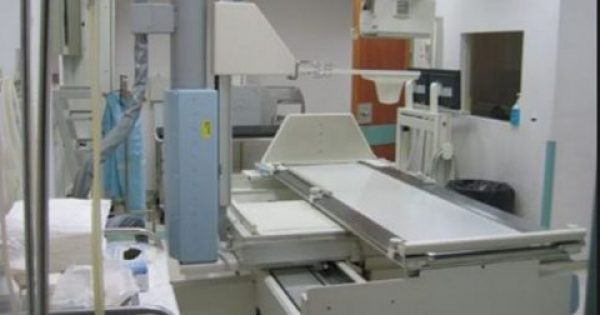 Υδραυλικοί και… τραπεζοκόμοι χειρίζονται τα ακτινολογικά μηχανήματα στα μεγαλύτερα νοσοκομεία του ΕΣΥ