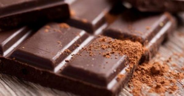 Σοκολάτα: Πώς συνδέεται με την υπέρταση. Τι πρέπει να μάθετε