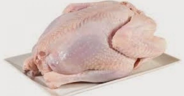 Γιατί πρέπει να βάζουμε το κοτόπουλο στην κατάψυξη πριν το μαγειρέψουμε;