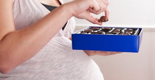 Αν η έγκυος τρώει αυτά, αυξάνει τον κίνδυνο για αλλεργία και άσθμα στο παιδί!