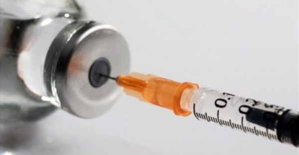 Τι συνιστούν οι ειδικοί – Οδηγίες για τη χορήγηση του αντιγριπικού εμβολίου