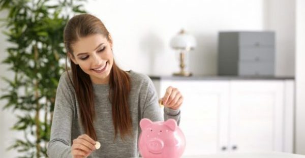 7 Τρόποι για να Βάλετε Χρήματα στην Άκρη Ακόμα κι αν Δυσκολεύεστε! 