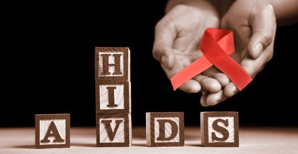 Παγκόσμια Ημέρα κατά του AIDS 2017: Τα συμπτώματα σε κάθε στάδιο της HIV λοίμωξης
