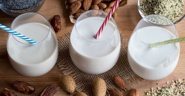 Ποιο είναι το πιο θρεπτικό φυτικό γάλα