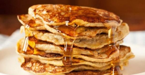Πώς να Φτιάξετε τα Τέλεια Pancakes με Δύο Μόνο Υλικά!